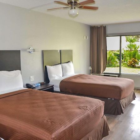 Rodeway Inn Sun City Center Zewnętrze zdjęcie