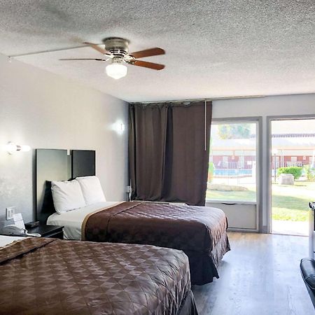 Rodeway Inn Sun City Center Zewnętrze zdjęcie