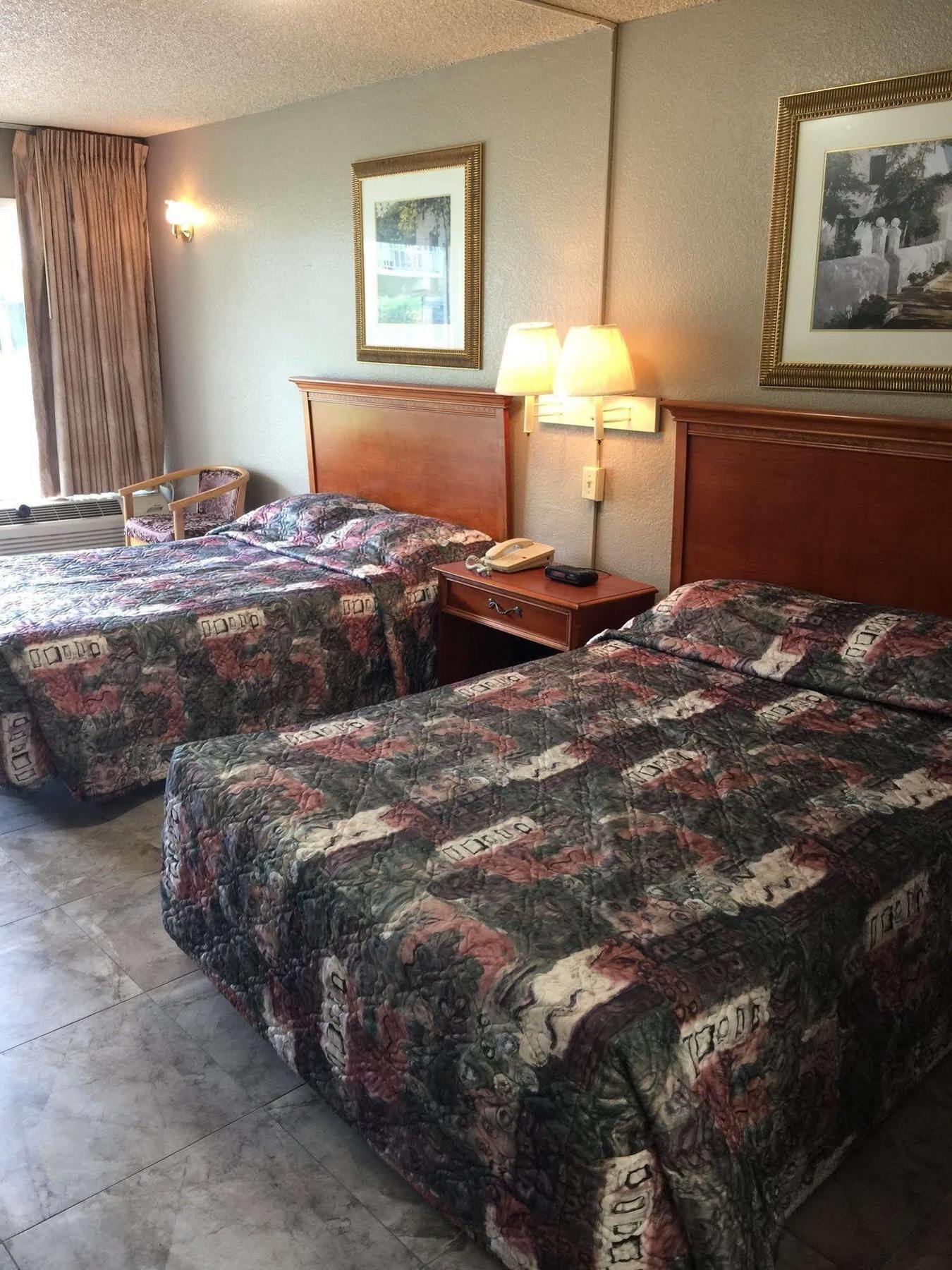 Rodeway Inn Sun City Center Zewnętrze zdjęcie